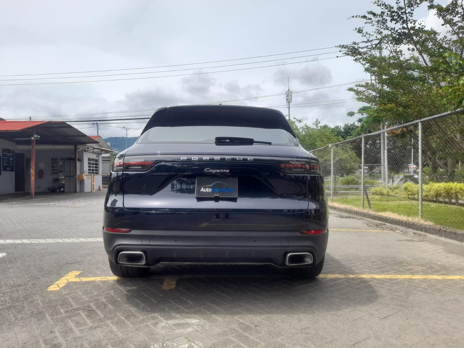 PORSCHE CAYENNE