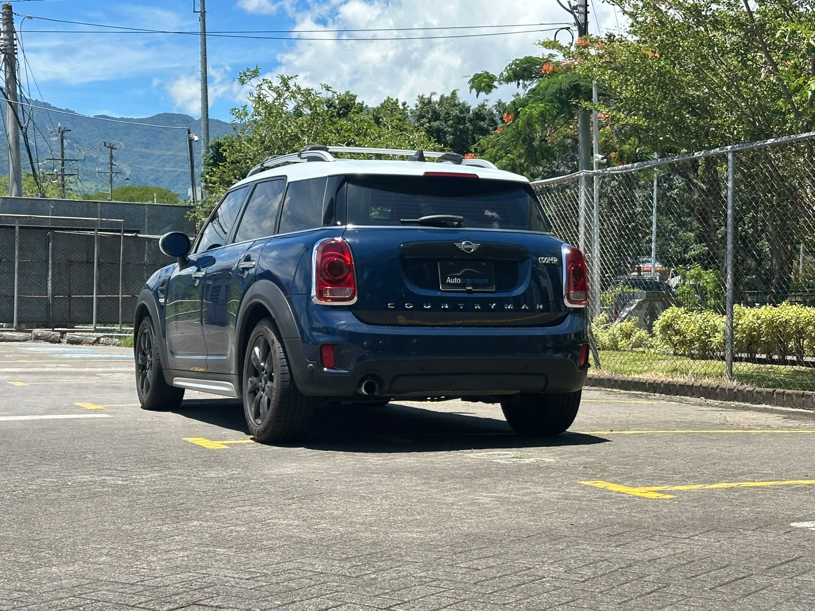MINICOOPER COUNTRYMAN