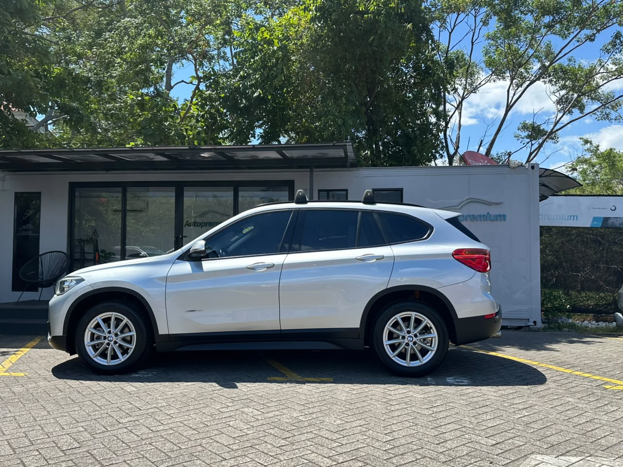 BMW X1