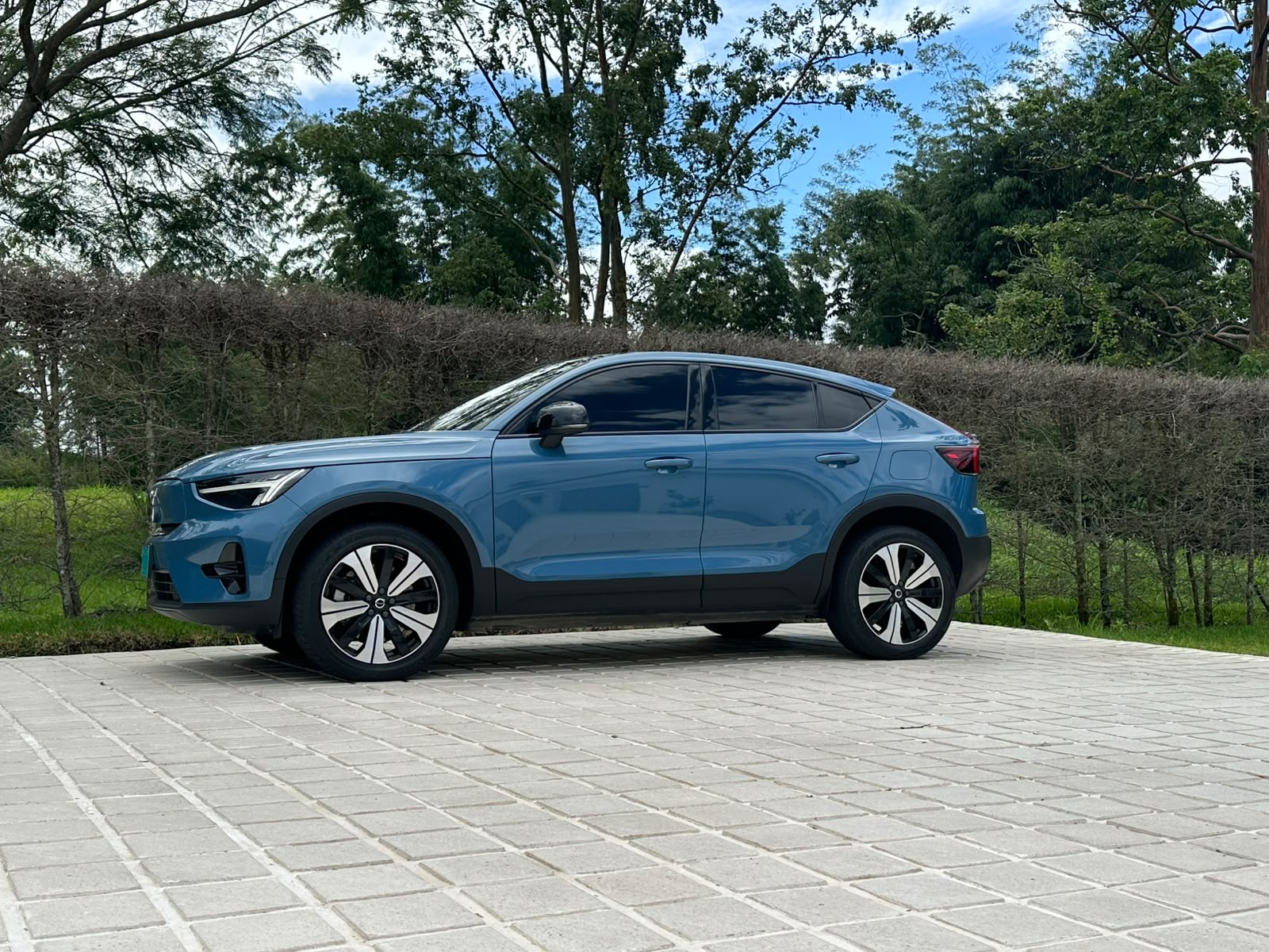 VOLVO C40 P8