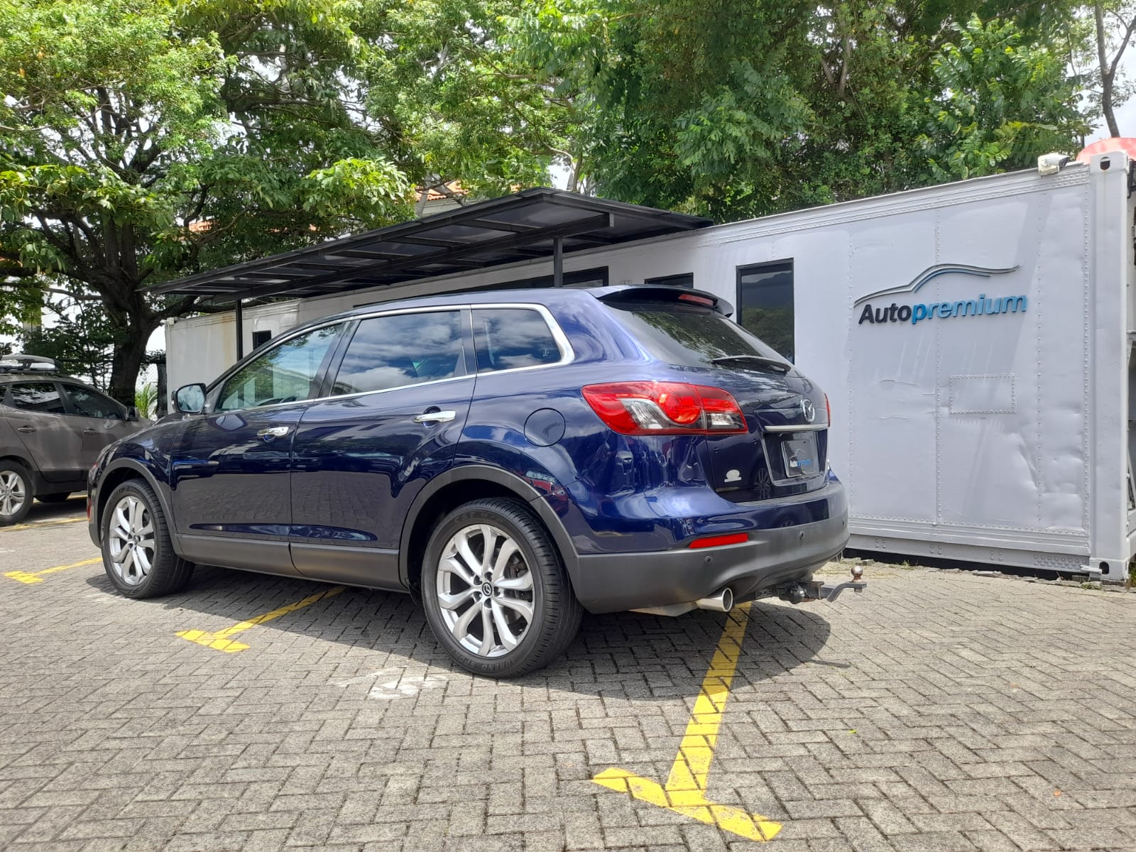 MAZDA CX-9