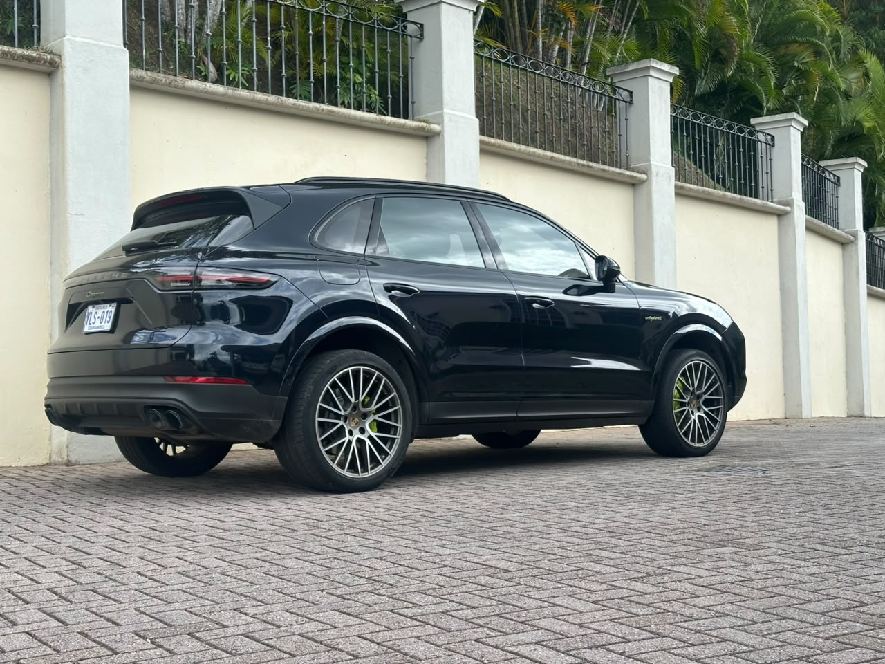 CAYENNE E-HYBRID PLATINUM