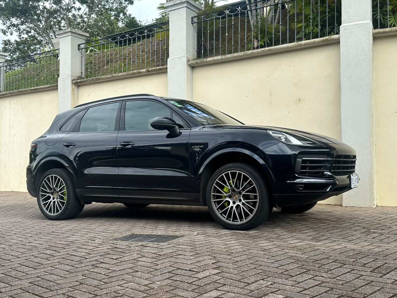 CAYENNE E-HYBRID PLATINUM