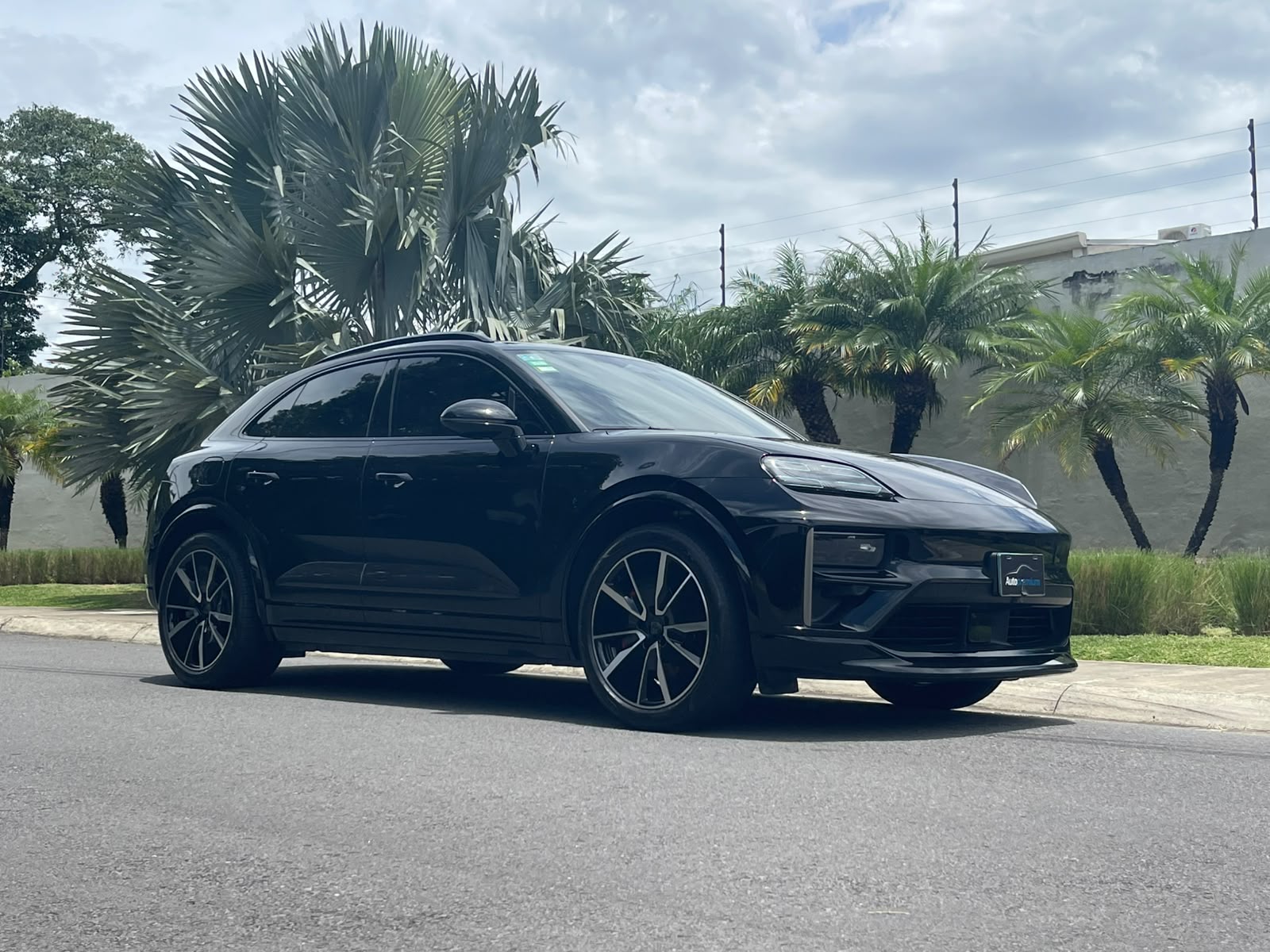 MACAN TURBO ELECTRIC