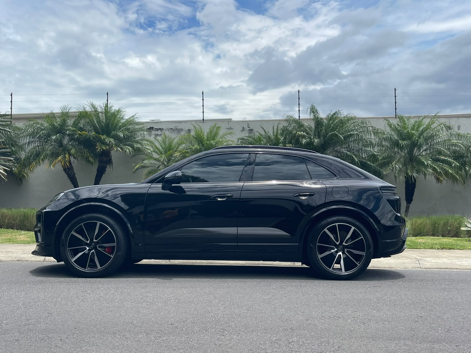 MACAN TURBO ELECTRIC