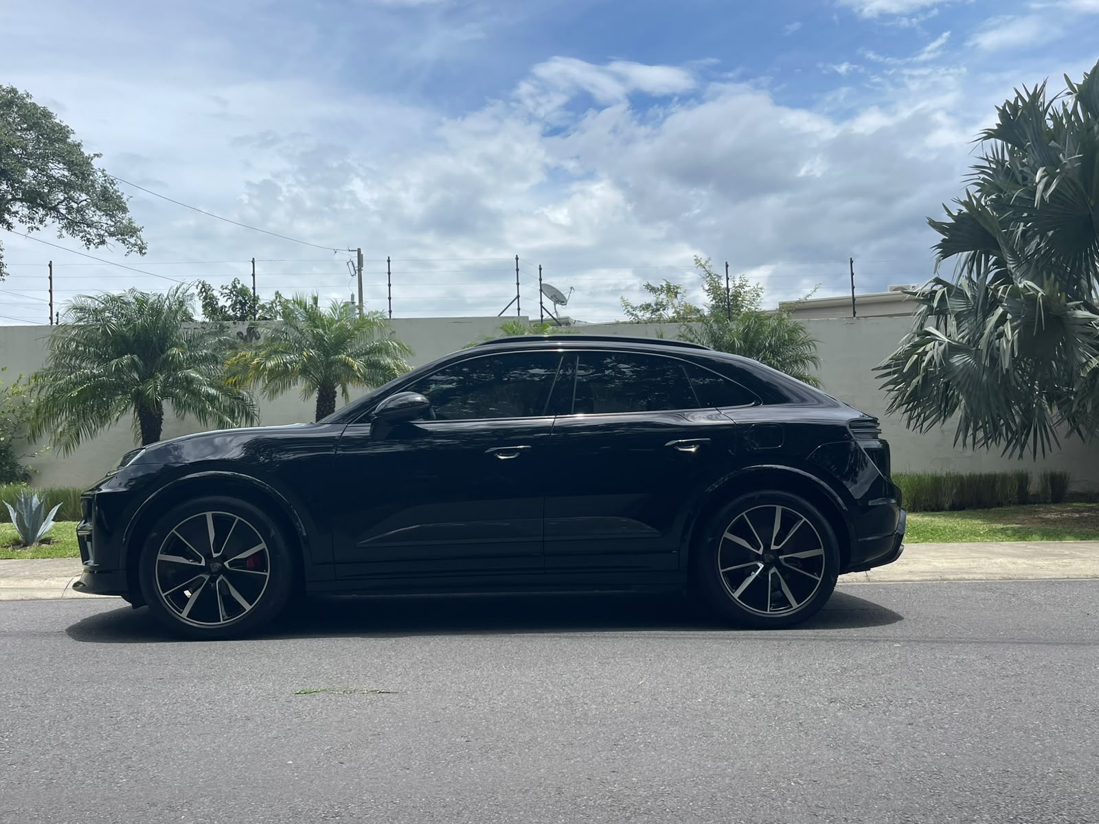 MACAN TURBO ELECTRIC
