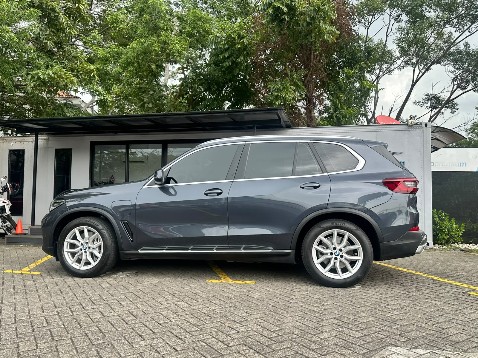 BMW X5 45E HYBRID